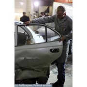 Кузовной ремонт автомобиля фотография