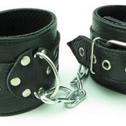Чёрные наручники из кожи с пряжками БДСМ Арсенал 51004ars фото