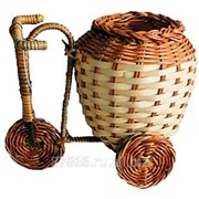 Велосипед с бело-коричневой вазой из бамбука (14*9*H12), арт. 61515