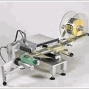Этикетировочное оборудование для нанесения бумажной и ПП-этикетки. фото