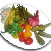 Продукты питания. Соленья: огурцы, капуста, морковь по-корейски. фото