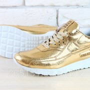 Кроссовки Air Max кожаные золотистые на белой подошве фотография