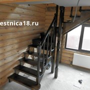 Лестница с забежными ступенями фото