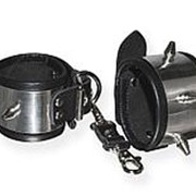 Серебристо-черные наручники с шипами и металлическим блеском фото