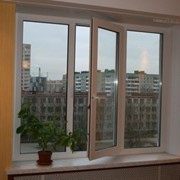 Трёхстворчатое металлопластиковое окно 2100*1400