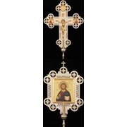 Крест-икона запрестольная с литым распятием гравировка частичное золочение фотография
