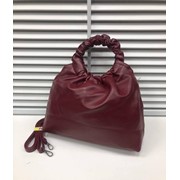 Женская сумка с твердыми круглыми ручками 25 х 35 см темно-красно-малиновая фото