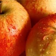 Яблоки свежие, продукты питания фото