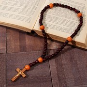 Чётки деревянные 'Православные' с крестиком, 50 бусин, цвет вишнёво-оранжевый фото