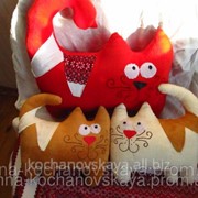 Игрушка подушка Большой красный сукраинским орнаментом модель 36 фото