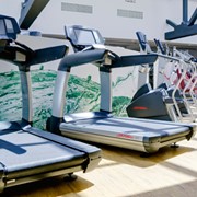 Зал тренажерный фото