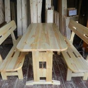 Мебель деревянная (Стол и 2 скамейки) фото