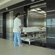 Лифты больничные фото