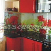 Кухонный фартук из стекла (Скинали) с цветами красных тонов фото