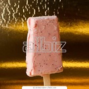 Мороженое малиновое фотография