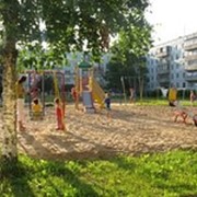 Установка детских игровых комплексов и городков фотография