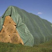 Защитный флис для соломы, сена, зерна, свеклы фото