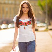 Жіноча вишита футболка: “Мультик“ фото