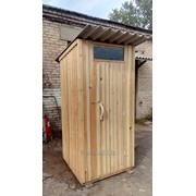 Туалет деревянный. фото
