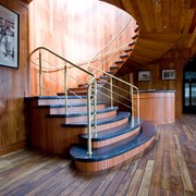 Лестницы деревянные элитные фото