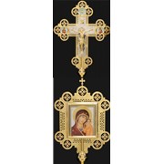 Крест-икона запрестольная с литым распятием гравировка золочение камни фото