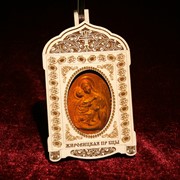 Сувенир голографический с подсветкой настольный Икона Божьей Матери Жировичская (медальон) фотография