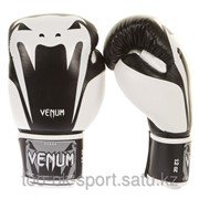 Перчатки боксерские тренировочные Venum Giant 2.0 Boxing Gloves Nappa Leather BK фото