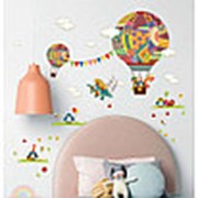 Наклейка на стену Воздушный шар и флажки фото