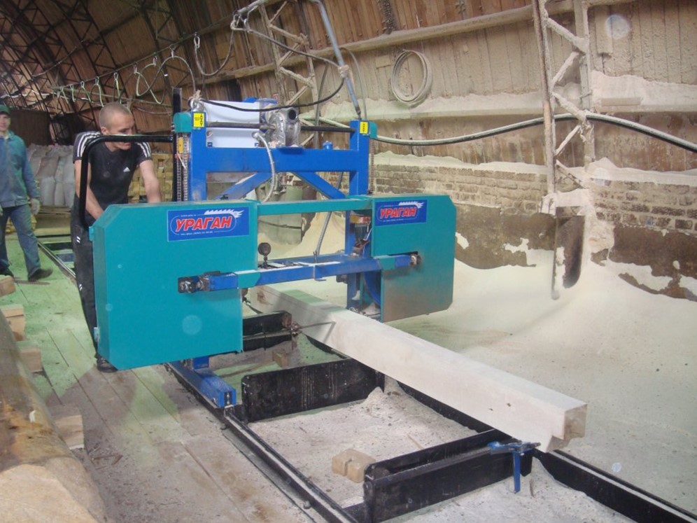домкрат для пилорамы мастер 2000. пилорамы йошкар. белорусская пилорама мв-2000. пиларама м2000 ленточная. рамщик на ленточную пилораму.