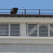 Вентиляционные решетки. Могут применяться для коммерческих и офисных зданий на технических этажах в месте расположения систем кондиционирования для обеспечения свободного притока воздуха.