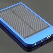 Зарядное устройство на солнечных батареях со встроеным литий-ионным аккумулятором 2600 mAh