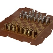 Шахматы биметаллические, шахматное поле из натуральной кожи фото