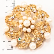 Брошь ''Большой жемчужный цветок'' ,золотой металл со стразами, (5 см) 222144(6) фото