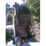 Памятник гранитный Черновцы фото