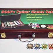 Покерный набор в деревянном кейсе 300 фишек, сукно + 2 колоды фотография