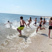 Отдых и оздоровление детей. Детский танцевальный лагерь на побережье Азовского моря. фото