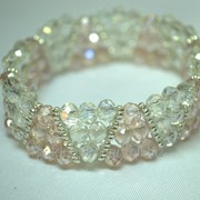 Браслет из циркона (розовый, треугольный) фото