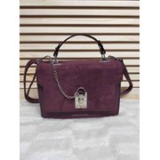 Женская сумка сэтчел из эко кожи и замши 15 х 21 см с цепочкой и красивой застежкой пурпурная фото