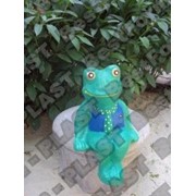 Форма лягушки, жаба из бетона, декоративная садовая лягушка фото