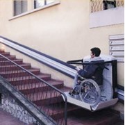 Монтаж инвалидных подъемников фото