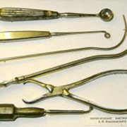 Инструмент медицинский хирургический фото