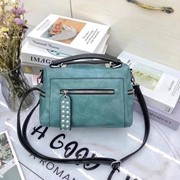 Женская сумка 16 х 10 х 25 см с замочками и ремешком мятно-бирюзовая фото