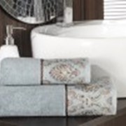 Махровые полотенца для гостиниц фото