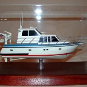 Модель моторной яхты