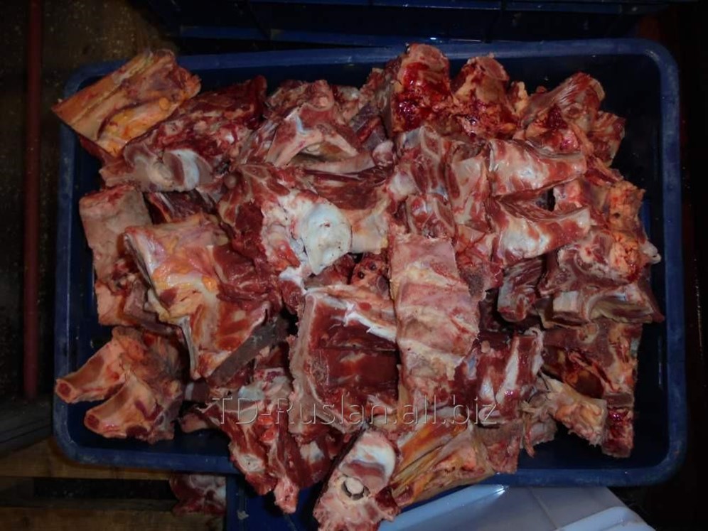 говядина хребет. мясо на кости говядина. баранина корейка седло. суповой набор говяжий. грудинка ребра говядина.
