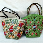 Женские сумки с шелковой вышивкой фото