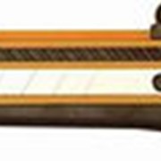 Нож с выдвижным лезвием выдвижная направляющая 18-0,5 мм прорезиненный корпус фиксатор SKRAB 26821