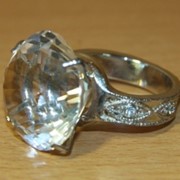 Сувенир Перстень с бриллиантом желтый в подарочной коробке, арт. 1484/5