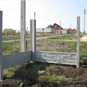 Установка бетонных столбов, устройство бетонных ограждений и заборов в Броварах, установка бетонного еврозабора.