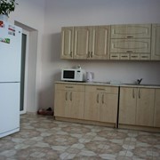 Номера с удобствами, кухня в номере гостиница Луганск фото